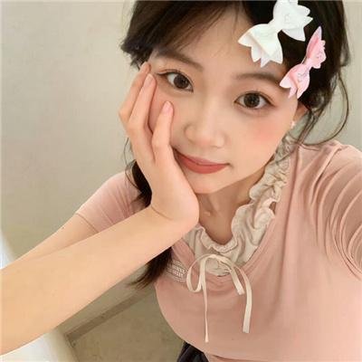 世故的女人 封面